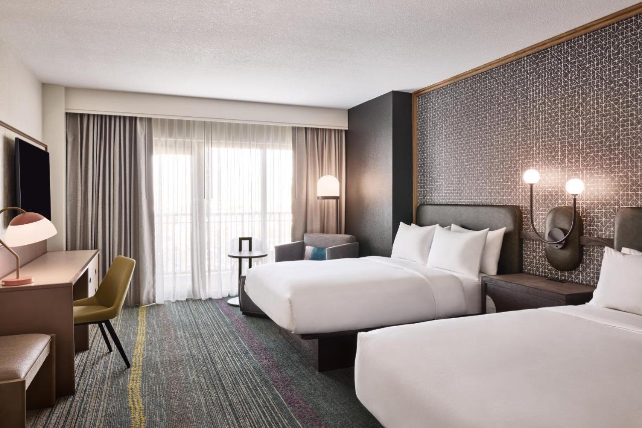 Renaissance Phoenix Glendale Hotel&Spa Extérieur photo